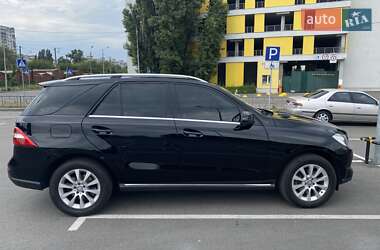 Внедорожник / Кроссовер Mercedes-Benz M-Class 2013 в 