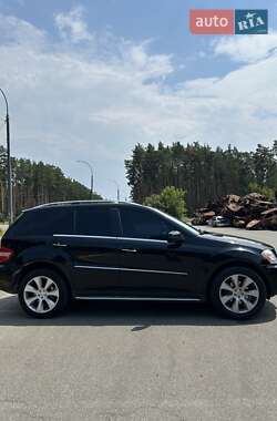 Внедорожник / Кроссовер Mercedes-Benz M-Class 2010 в 