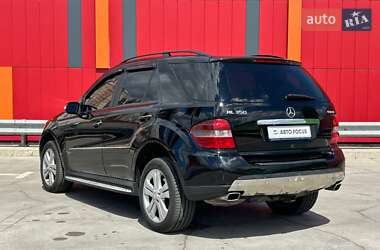 Внедорожник / Кроссовер Mercedes-Benz M-Class 2007 в 