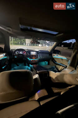 Позашляховик / Кросовер Mercedes-Benz M-Class 2014 в 