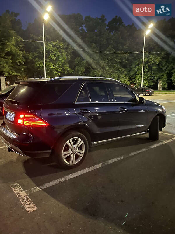 Внедорожник / Кроссовер Mercedes-Benz M-Class 2014 в Киеве