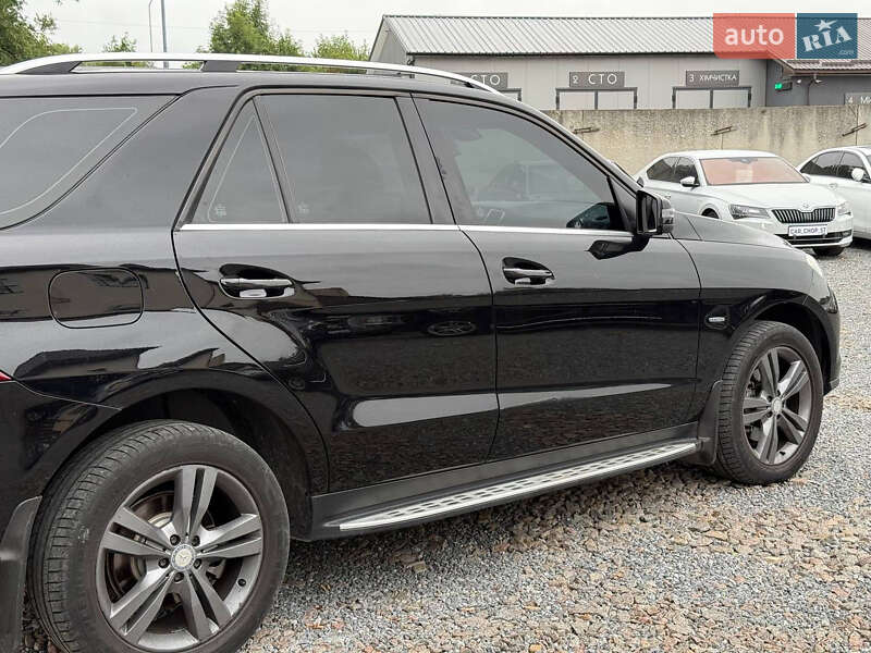 Позашляховик / Кросовер Mercedes-Benz M-Class 2012 в Стрию