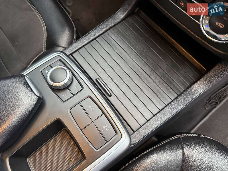 Позашляховик / Кросовер Mercedes-Benz M-Class 2012 в Стрию
