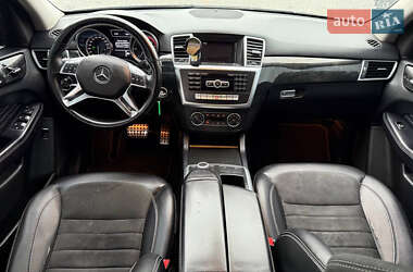 Внедорожник / Кроссовер Mercedes-Benz M-Class 2012 в 