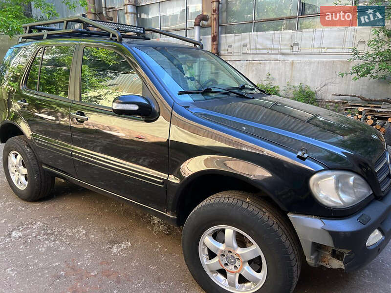 Позашляховик / Кросовер Mercedes-Benz M-Class 2005 в Києві