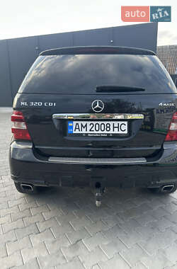 Внедорожник / Кроссовер Mercedes-Benz M-Class 2008 в 