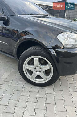 Внедорожник / Кроссовер Mercedes-Benz M-Class 2008 в 