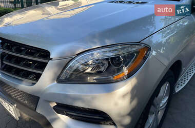 Внедорожник / Кроссовер Mercedes-Benz M-Class 2014 в 