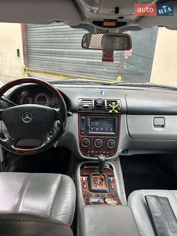 Позашляховик / Кросовер Mercedes-Benz M-Class 2004 в Сумах