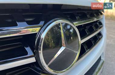 Внедорожник / Кроссовер Mercedes-Benz M-Class 2013 в 