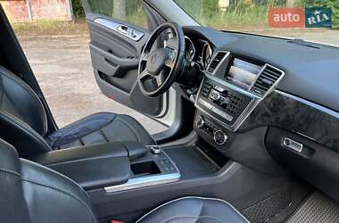 Внедорожник / Кроссовер Mercedes-Benz M-Class 2013 в 