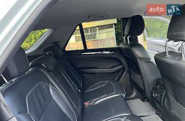 Внедорожник / Кроссовер Mercedes-Benz M-Class 2013 в 