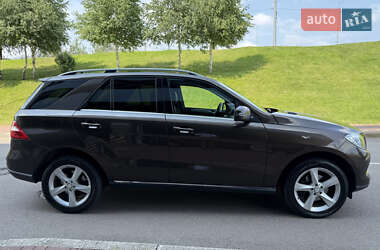 Позашляховик / Кросовер Mercedes-Benz M-Class 2013 в 