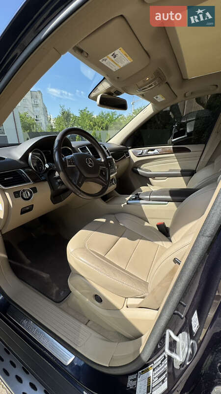Внедорожник / Кроссовер Mercedes-Benz M-Class 2014 в Львове