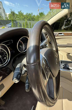 Внедорожник / Кроссовер Mercedes-Benz M-Class 2014 в 
