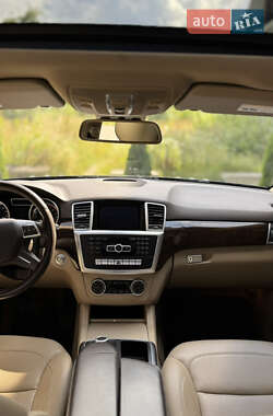 Внедорожник / Кроссовер Mercedes-Benz M-Class 2014 в 