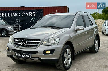 Внедорожник / Кроссовер Mercedes-Benz M-Class 2005 в 