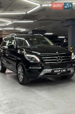 Позашляховик / Кросовер Mercedes-Benz M-Class 2015 в 