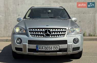 Внедорожник / Кроссовер Mercedes-Benz M-Class 2006 в 