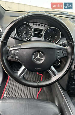 Позашляховик / Кросовер Mercedes-Benz M-Class 2008 в 
