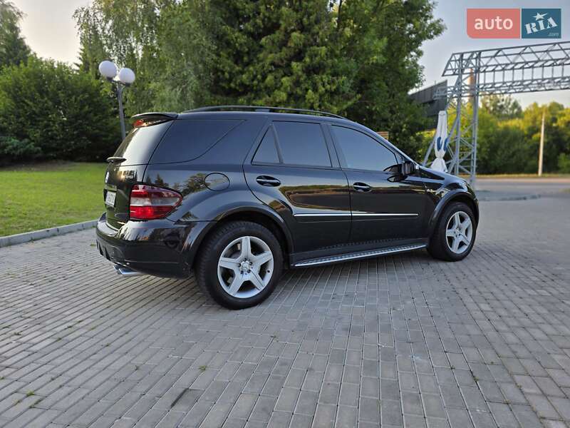 Позашляховик / Кросовер Mercedes-Benz M-Class 2006 в Рівному