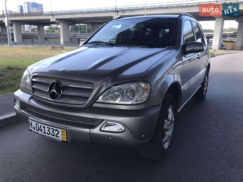 Mercedes-Benz M-Class 2004