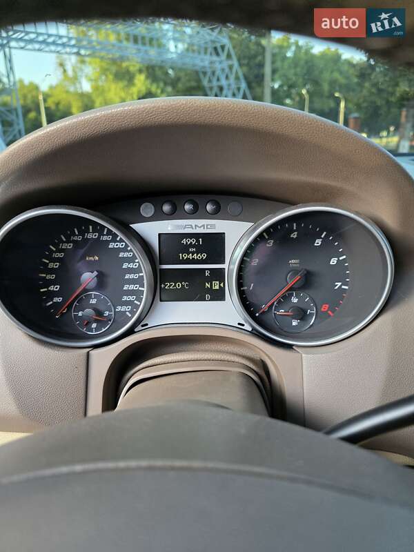 Позашляховик / Кросовер Mercedes-Benz M-Class 2006 в Рівному