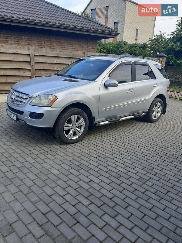 Внедорожник / Кроссовер Mercedes-Benz M-Class 2007 в Нововолынске фото 3 Внедорожник / Кроссовер Mercedes-Benz M-Class 2007 в Нововолынске