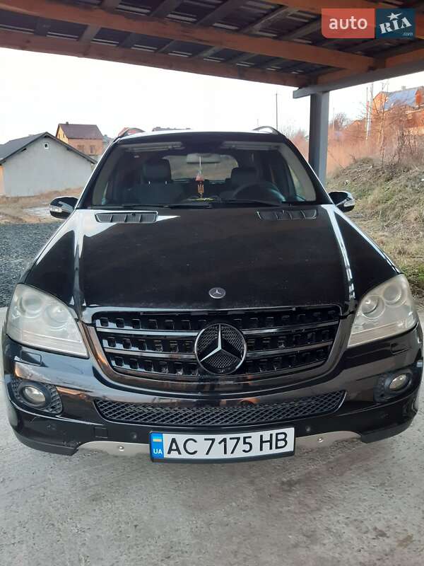 Внедорожник / Кроссовер Mercedes-Benz M-Class 2008 в Луцке