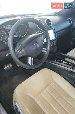 Позашляховик / Кросовер Mercedes-Benz M-Class 2008 в 