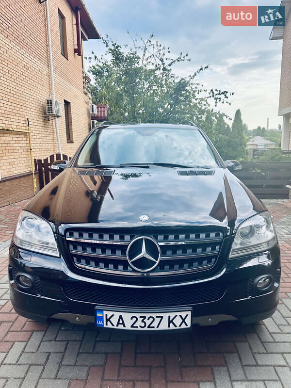 Позашляховик / Кросовер Mercedes-Benz M-Class 2008 в Києві