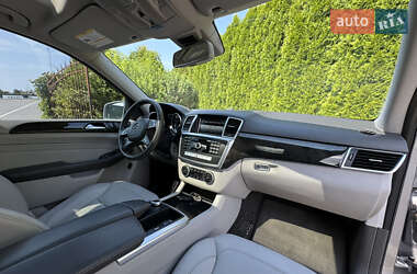 Внедорожник / Кроссовер Mercedes-Benz M-Class 2014 в 
