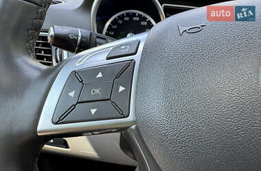 Внедорожник / Кроссовер Mercedes-Benz M-Class 2014 в 