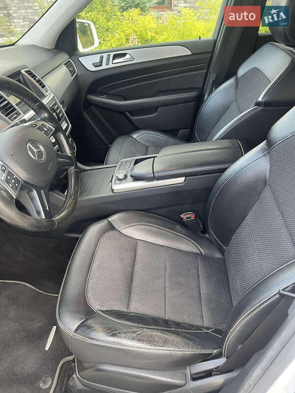 Позашляховик / Кросовер Mercedes-Benz M-Class 2014 в Новояворівську