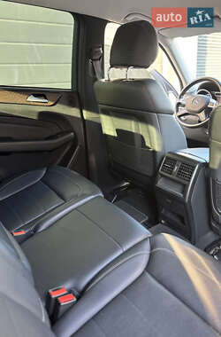 Позашляховик / Кросовер Mercedes-Benz M-Class 2013 в 