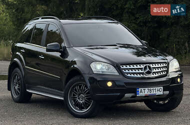 Внедорожник / Кроссовер Mercedes-Benz M-Class 2006 в 