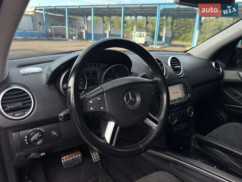 Позашляховик / Кросовер Mercedes-Benz M-Class 2006 в Долині