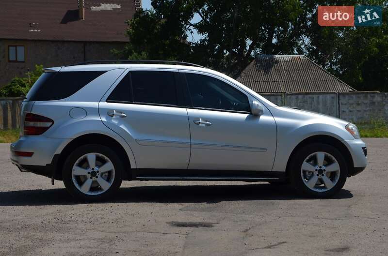 Позашляховик / Кросовер Mercedes-Benz M-Class 2008 в Павлограді