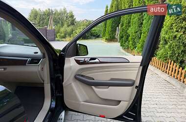 Внедорожник / Кроссовер Mercedes-Benz M-Class 2012 в 
