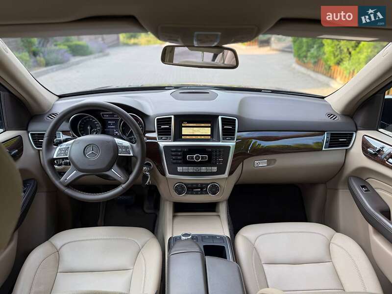 Позашляховик / Кросовер Mercedes-Benz M-Class 2012 в Хмельницькому
