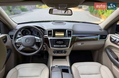 Внедорожник / Кроссовер Mercedes-Benz M-Class 2012 в 