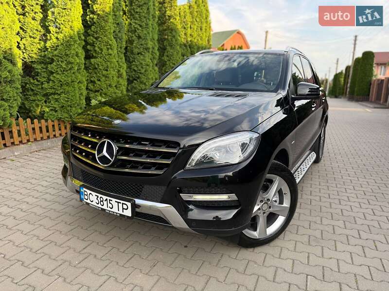 Позашляховик / Кросовер Mercedes-Benz M-Class 2012 в Хмельницькому