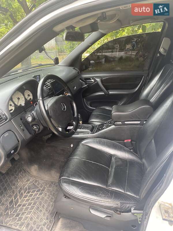 Позашляховик / Кросовер Mercedes-Benz M-Class 2000 в Лісниках