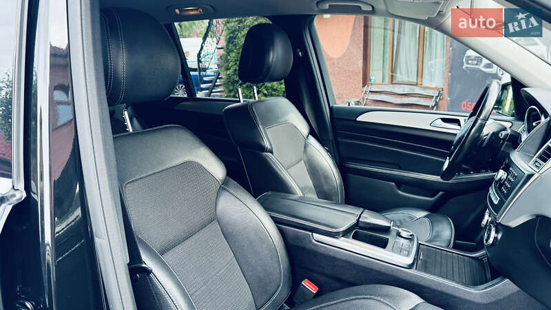 Внедорожник / Кроссовер Mercedes-Benz M-Class 2012 в Сваляве