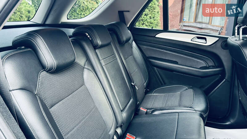 Внедорожник / Кроссовер Mercedes-Benz M-Class 2012 в Сваляве