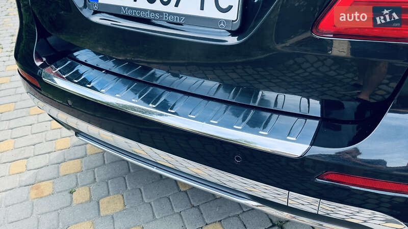 Внедорожник / Кроссовер Mercedes-Benz M-Class 2012 в Сваляве