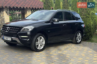 Внедорожник / Кроссовер Mercedes-Benz M-Class 2012 в 
