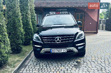 Внедорожник / Кроссовер Mercedes-Benz M-Class 2012 в 