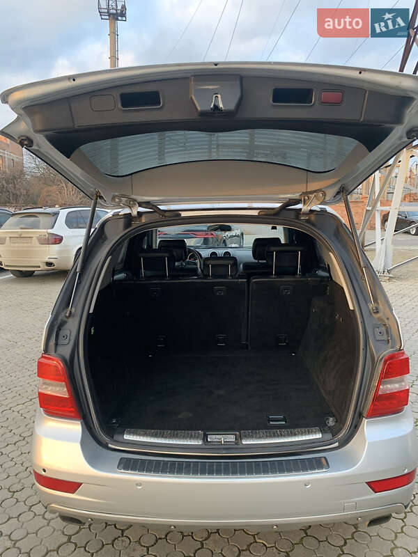 Внедорожник / Кроссовер Mercedes-Benz M-Class 2008 в Черновцах