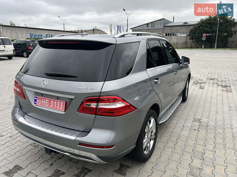 Внедорожник / Кроссовер Mercedes-Benz M-Class 2012 в Нововолынске